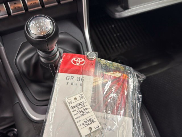 Used 2025 Toyota GR86 Premium w/ Performance Package RWD image 25