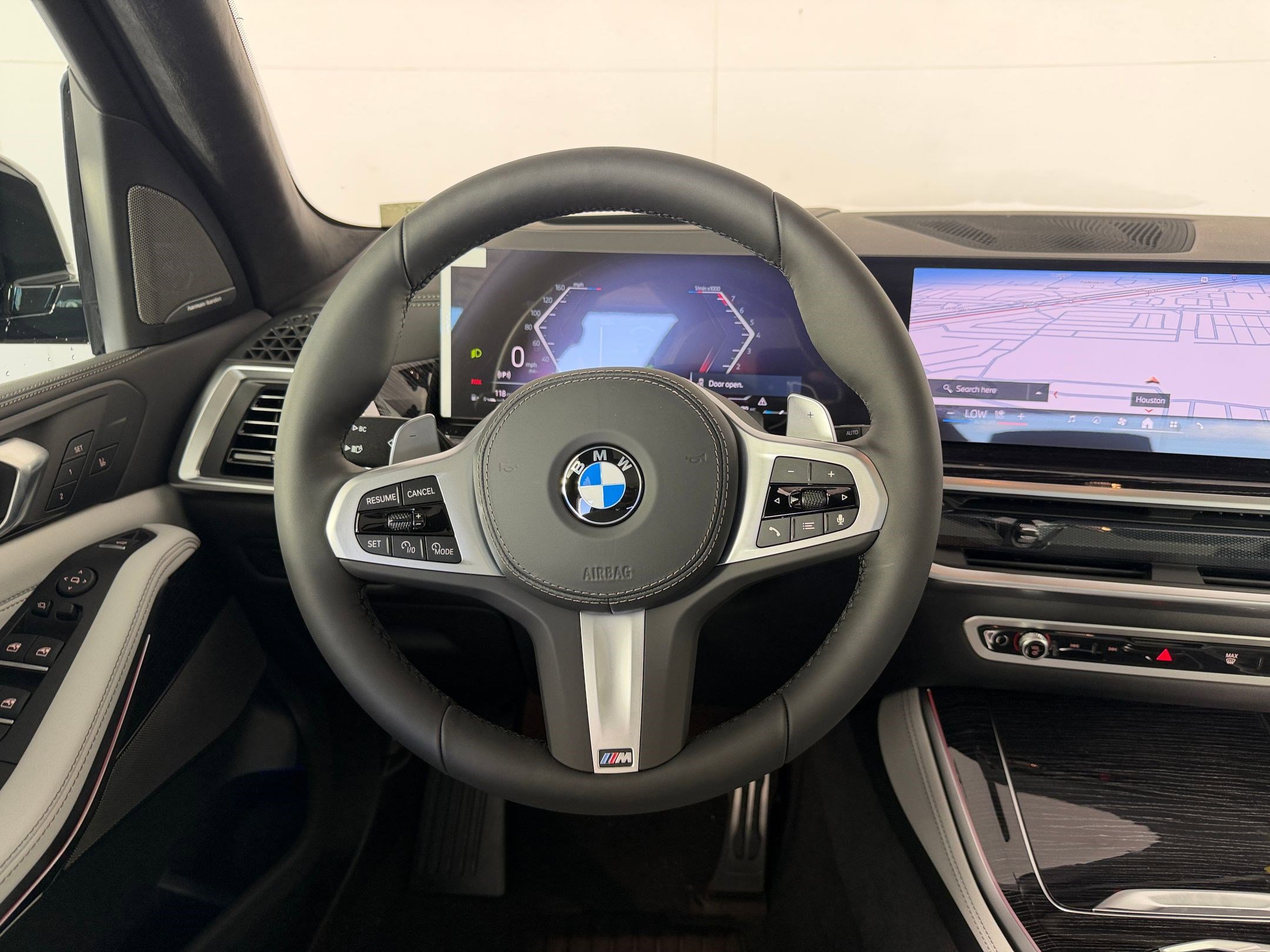 New 2026 BMW X5 xDrive40i w/ M Sport Package AWD/4WD image 16