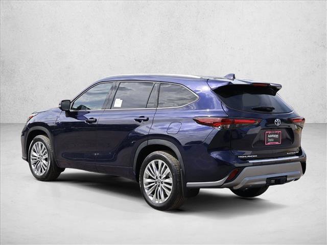New 2026 Toyota Highlander Platinum AWD/4WD image 8