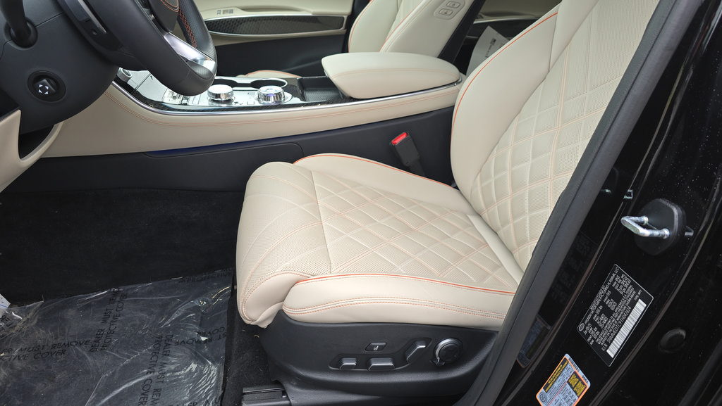 New 2026 Genesis GV70 3.5T Sport Prestige AWD/4WD image 12