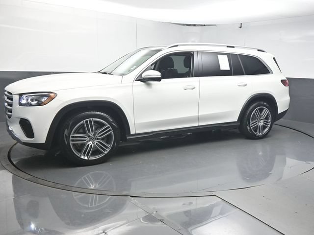 Certified 2026 Mercedes-Benz GLS 450 4MATIC image 4