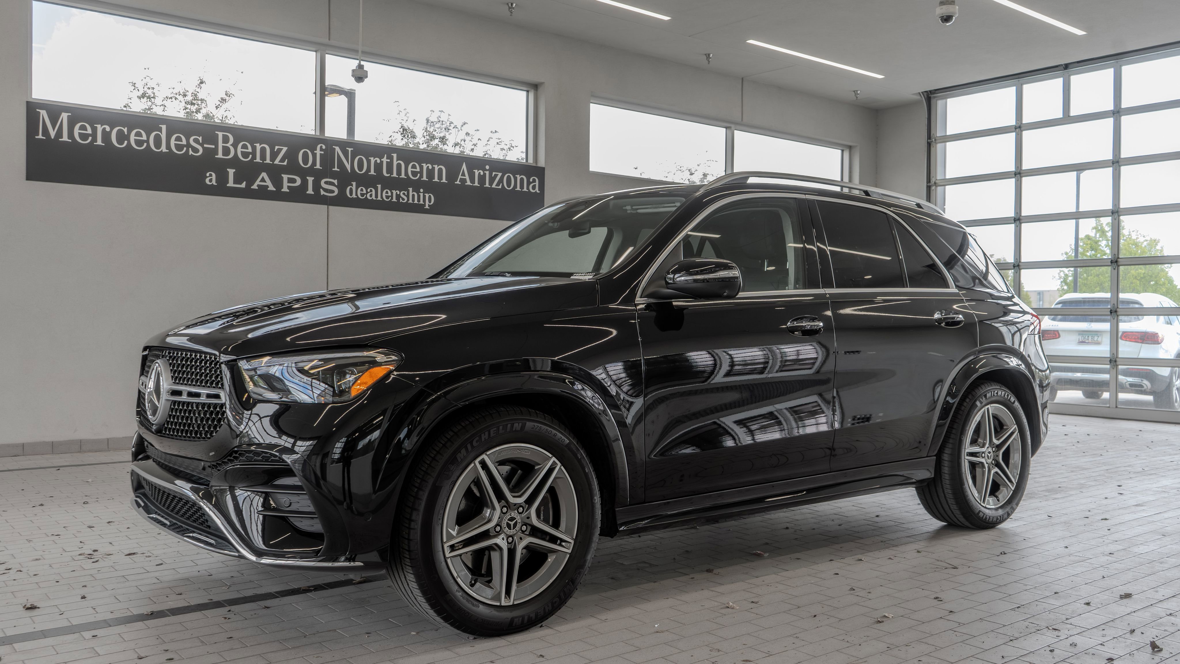 Certified 2025 Mercedes-Benz GLE 450 4MATIC image 3