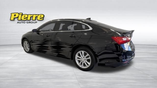Used 2018 Chevrolet Malibu LT w/ Driver Confidence Package FWD image 2