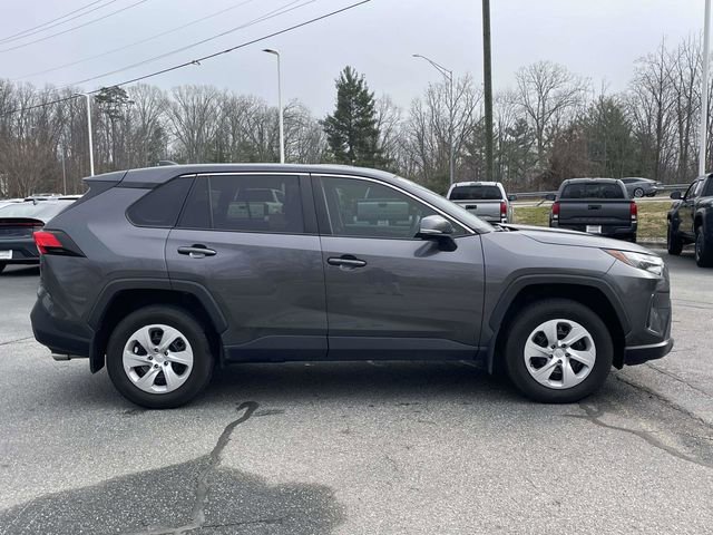 Used 2024 Toyota RAV4 LE image 6