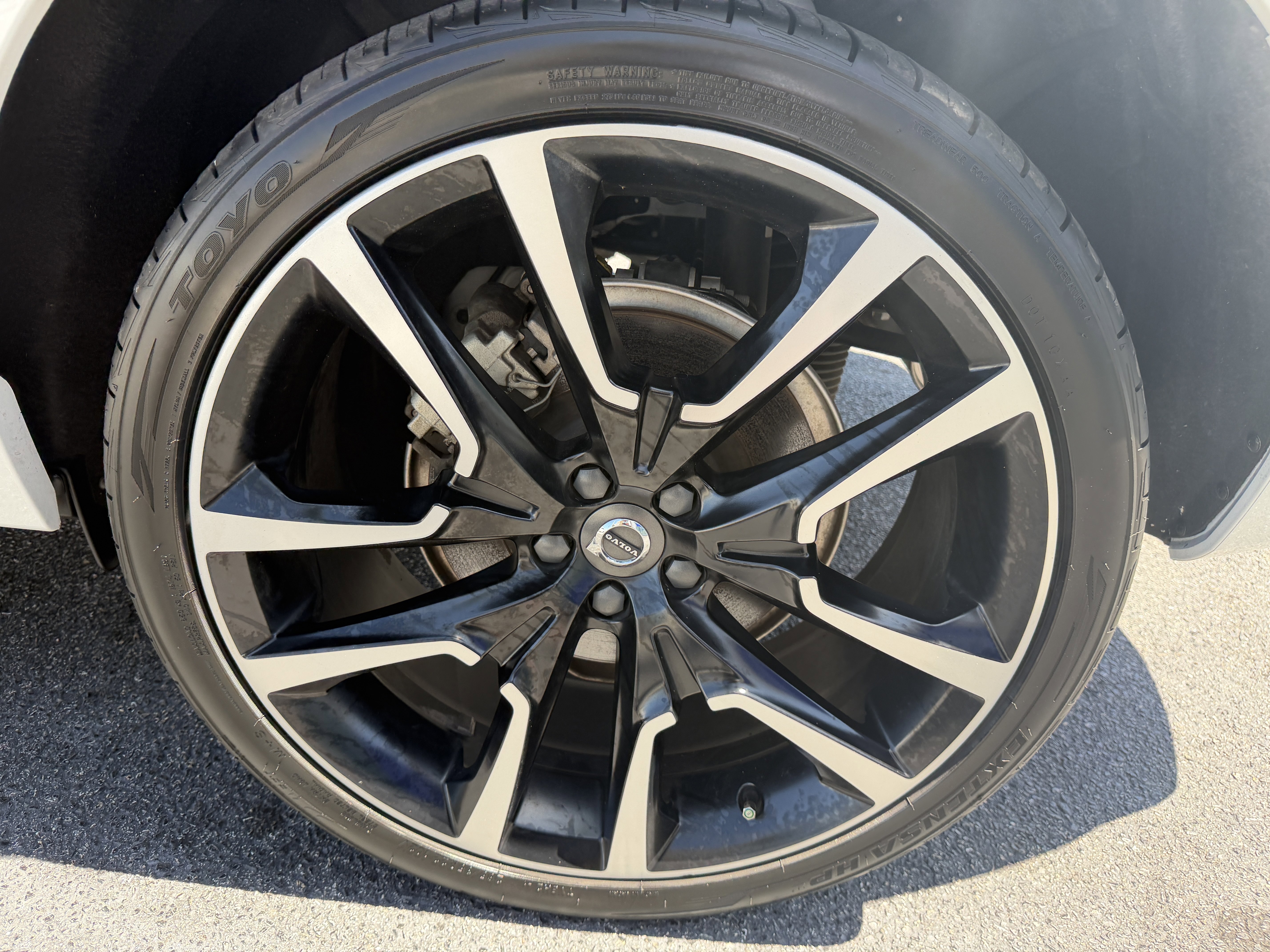 Certified 2023 Volvo XC60 B5 Ultimate FWD image 34