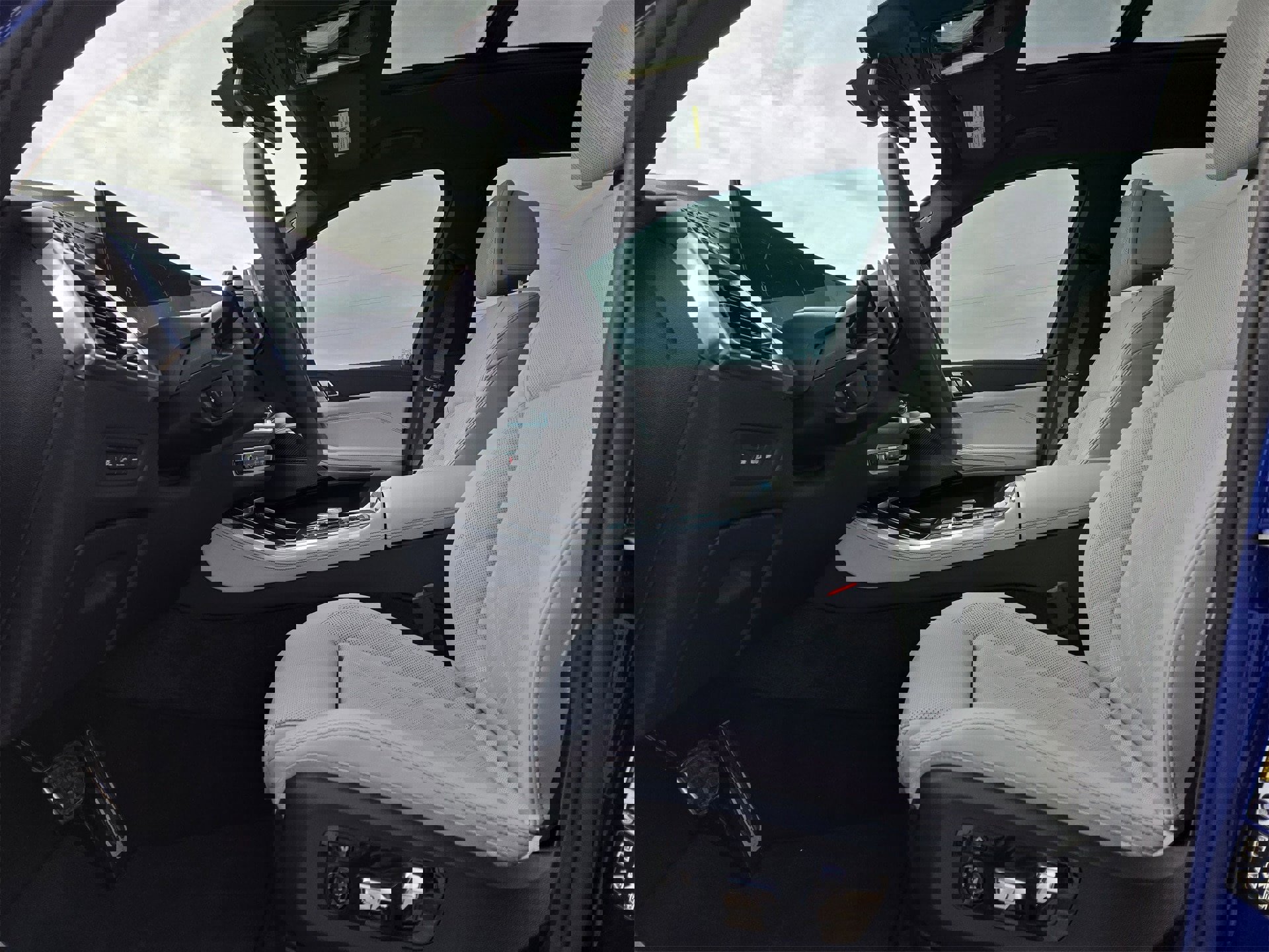 Used 2026 BMW X5 M60i image 16