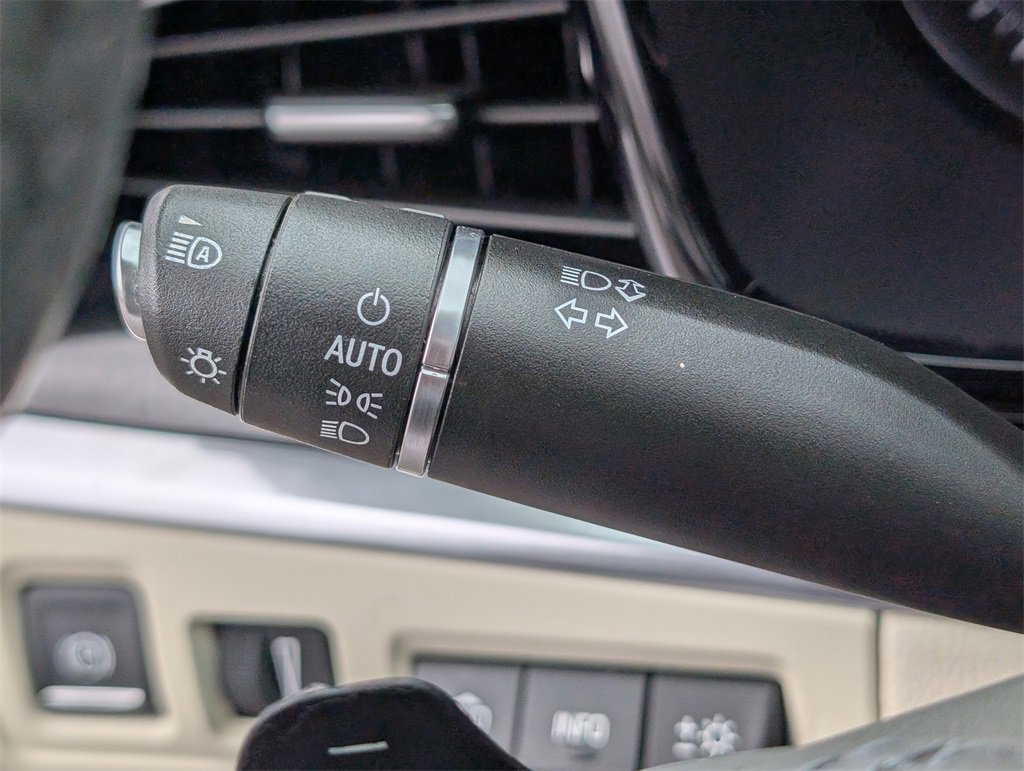 Used 2020 Cadillac XT6 Premium Luxury image 25