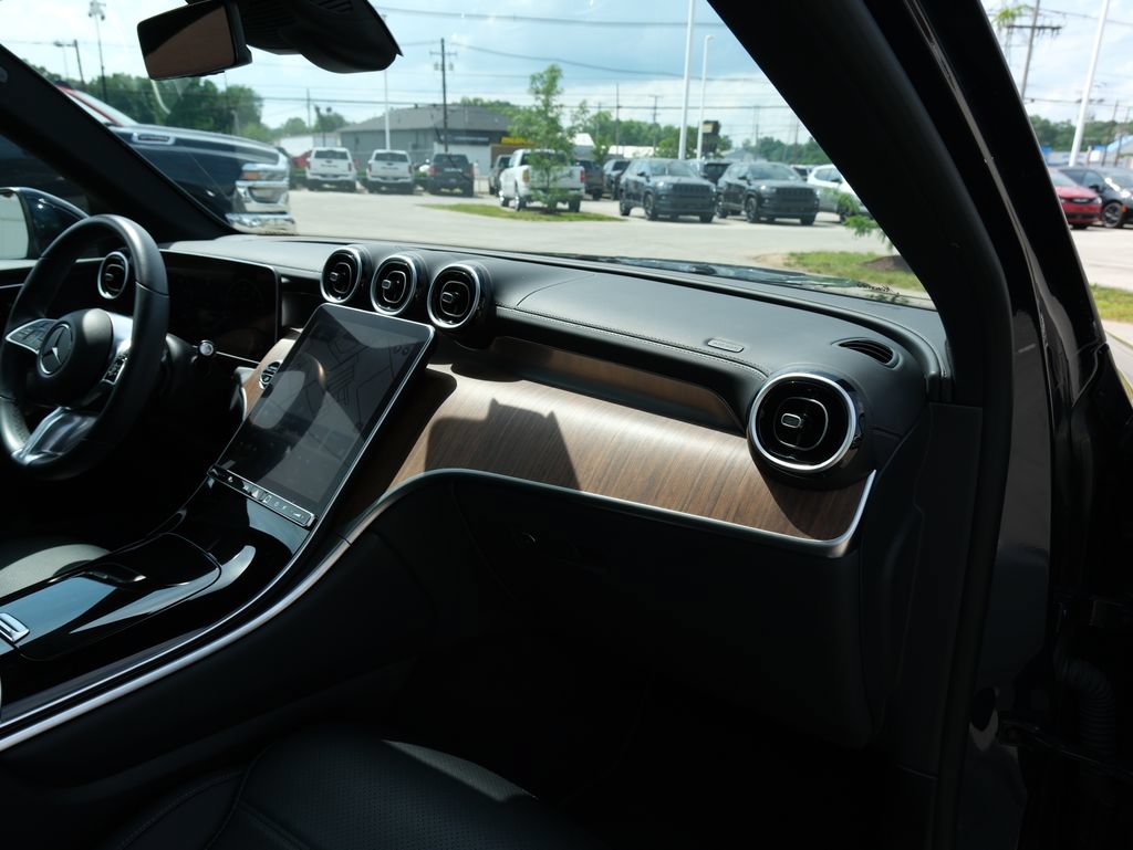Used 2023 Mercedes-Benz GLC 300 image 38