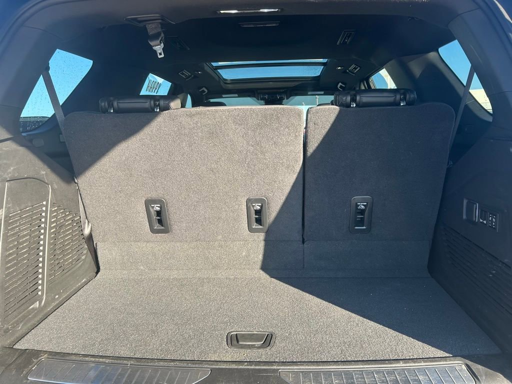 Used 2024 Chevrolet Tahoe RST w/ Luxury Package AWD/4WD image 6