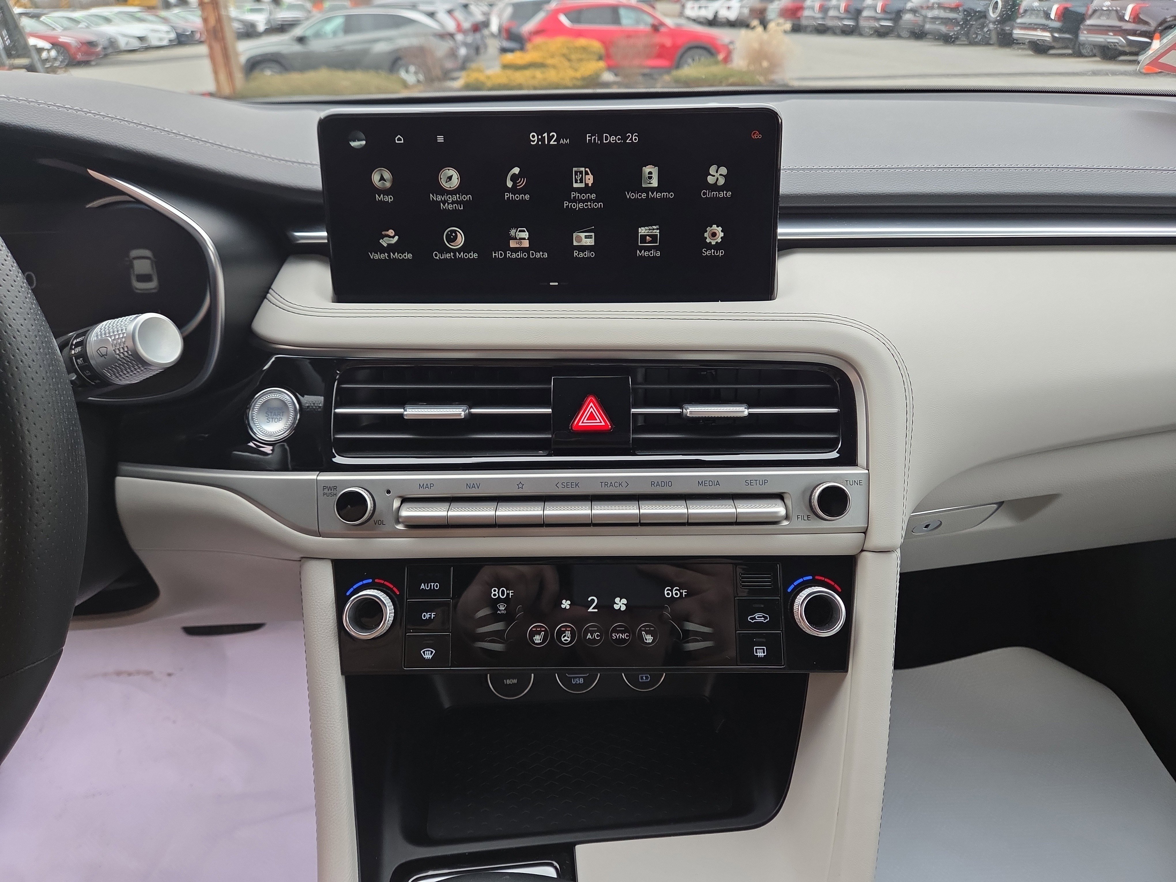 Used 2025 Genesis G70 2.5T image 25