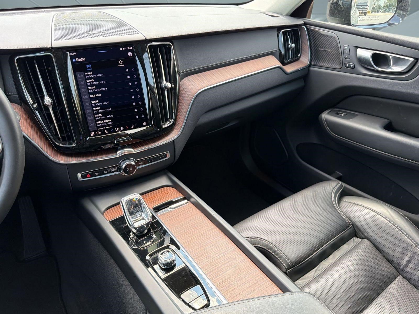 Certified 2023 Volvo XC60 B5 Ultimate FWD image 25