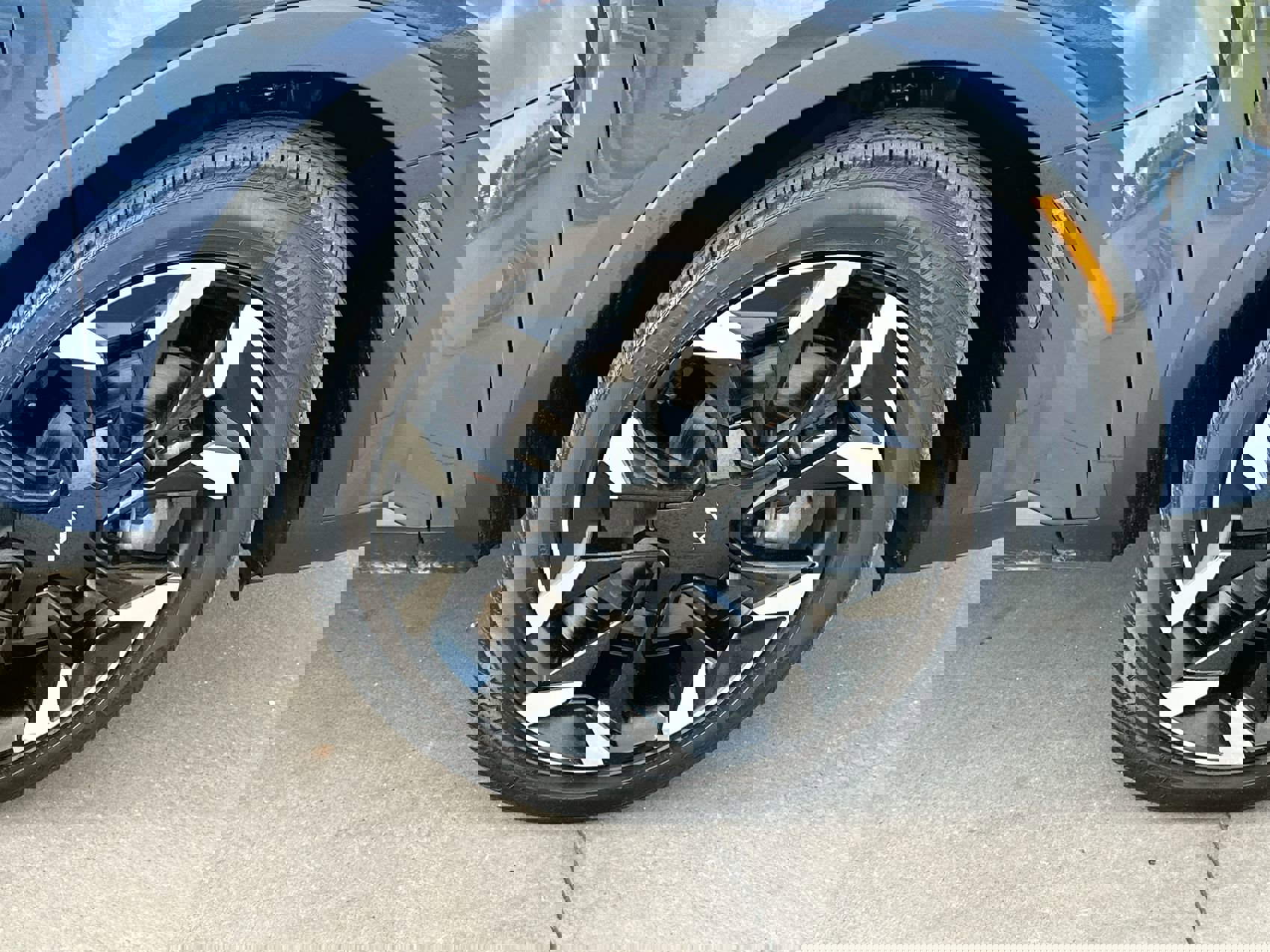 Used 2025 Kia Sorento EX w/ Panoramic Sunroof Package FWD image 10