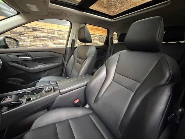 Used 2023 Nissan Rogue SV w/ SV Premium B Package AWD/4WD image 15
