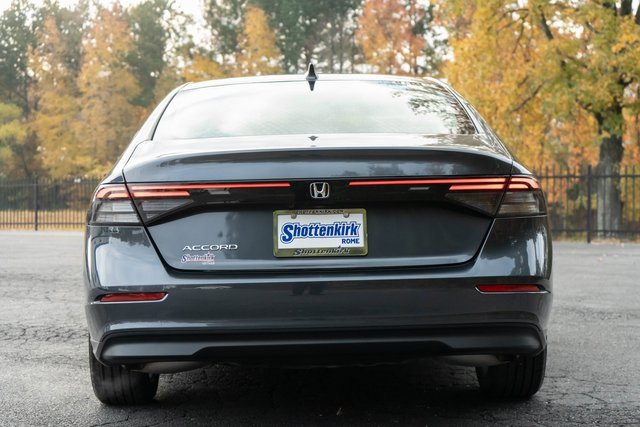 Used 2025 Honda Accord LX image 7