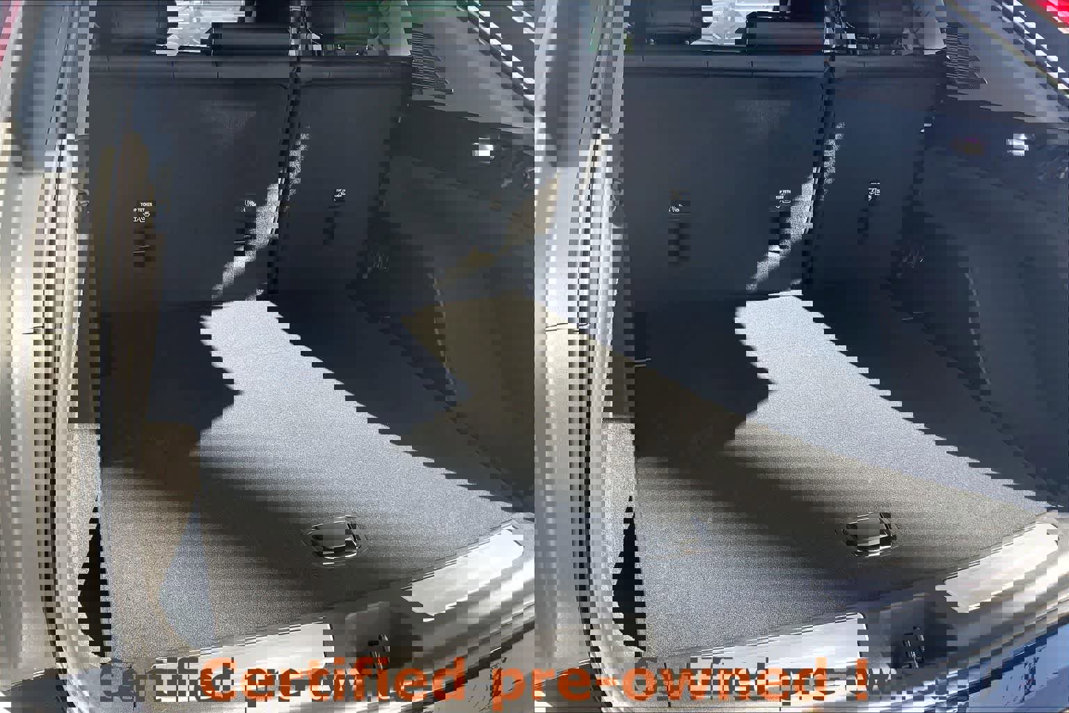 Certified 2025 Cadillac Optiq Sport 1 w/ LPO, ONYX Package image 19