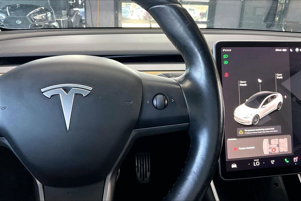 Used 2019 Tesla Model 3 Standard Range Plus image 12