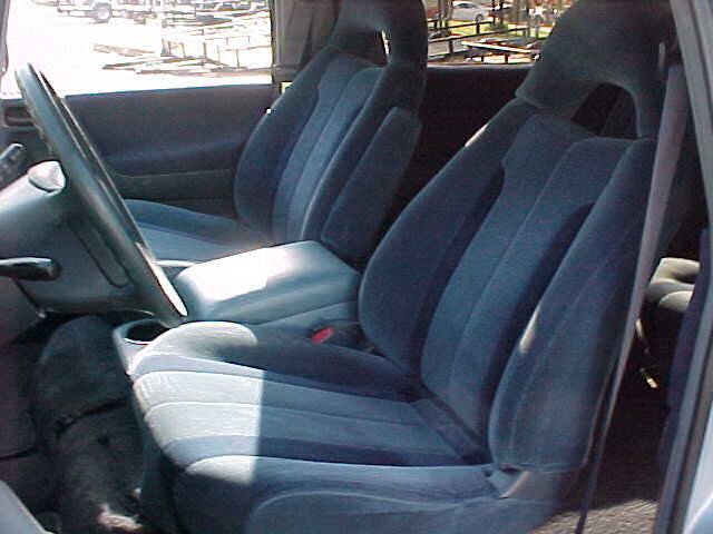 Used 1991 Toyota Previa LE RWD image 20