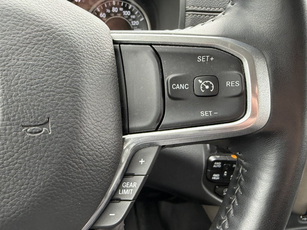 Used 2022 RAM 1500 Laramie AWD/4WD image 24
