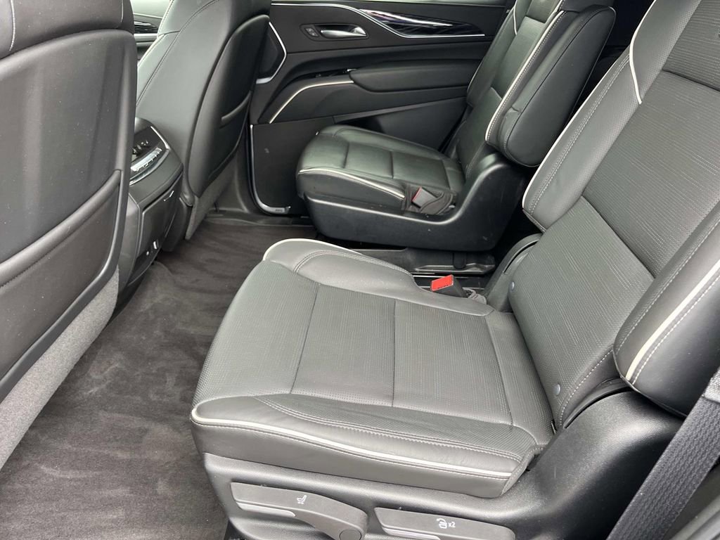 Certified 2023 Cadillac Escalade Sport w/ Touring Package image 19