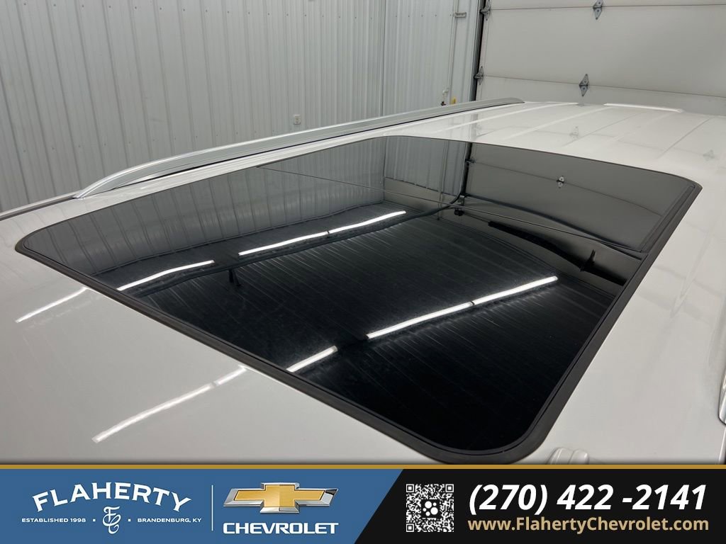 Used 2023 GMC Yukon XL Denali image 37