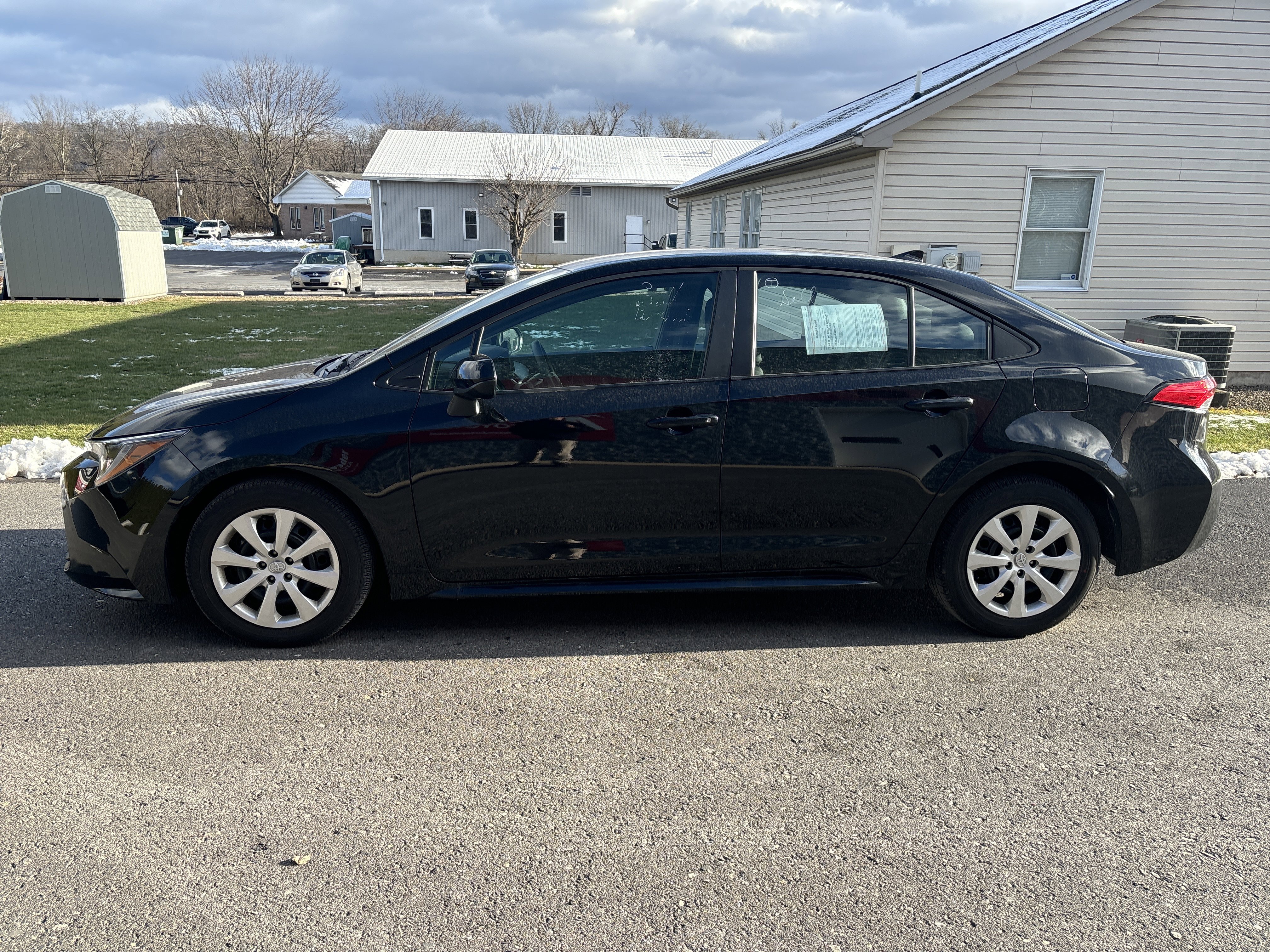 Used 2025 Toyota Corolla LE image 7