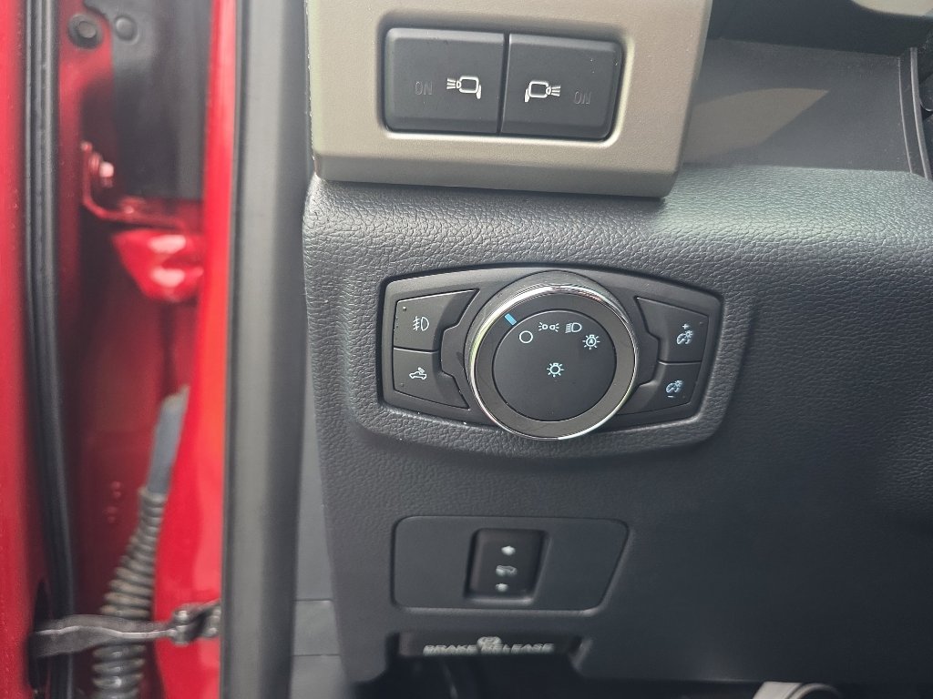 Certified 2022 Ford F350 Lariat w/ Lariat Value Package image 20