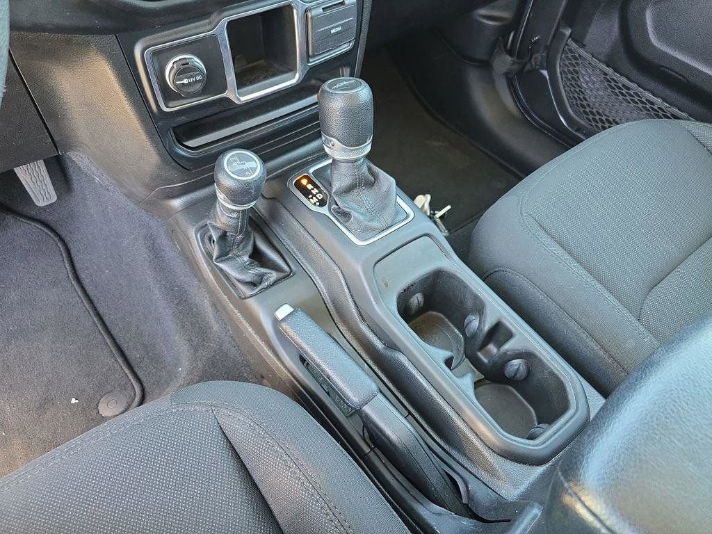 Used 2023 Jeep Gladiator Sport w/ Trailer Tow Package AWD/4WD image 28