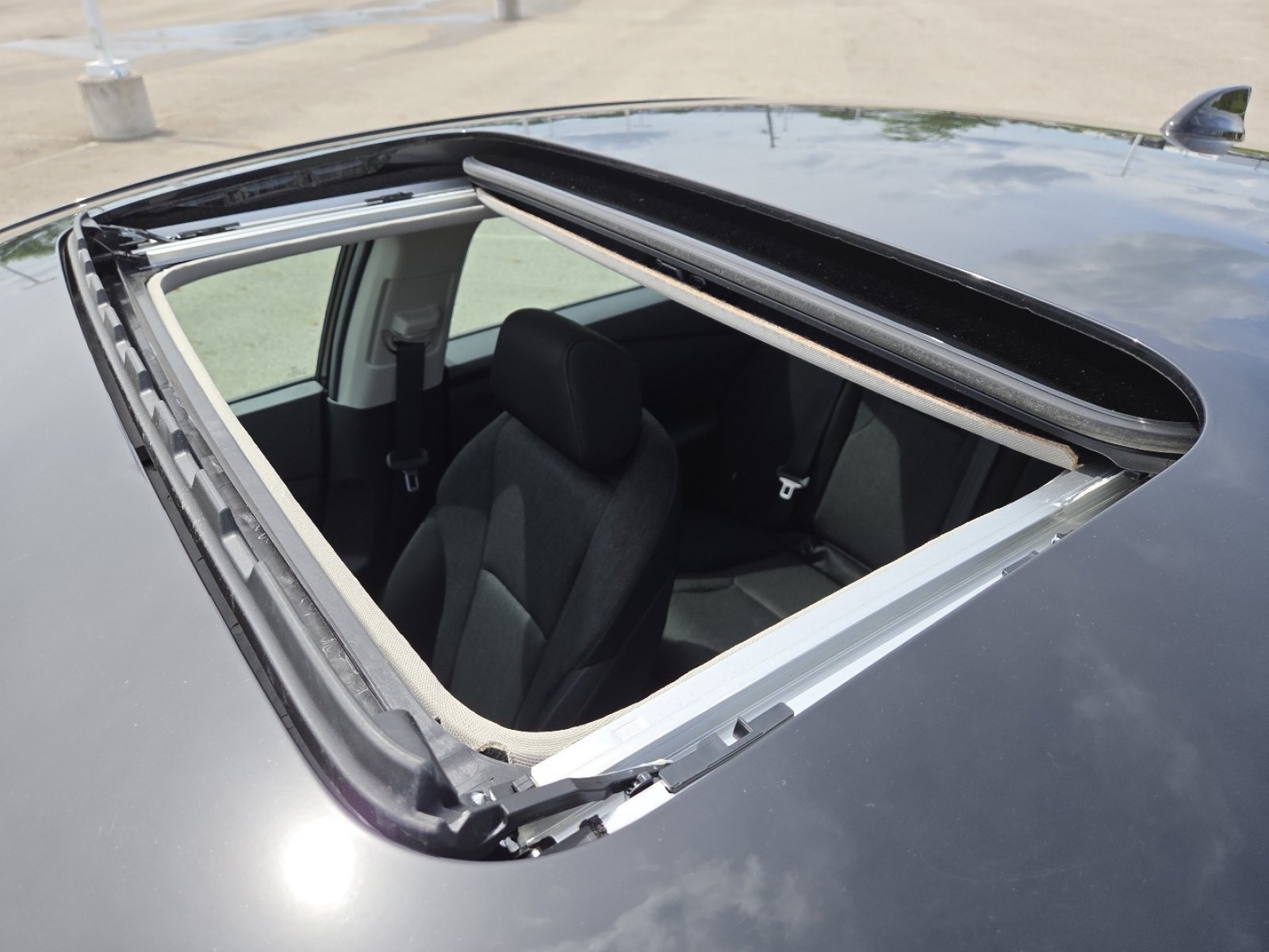 Used 2025 Honda Accord SE image 4