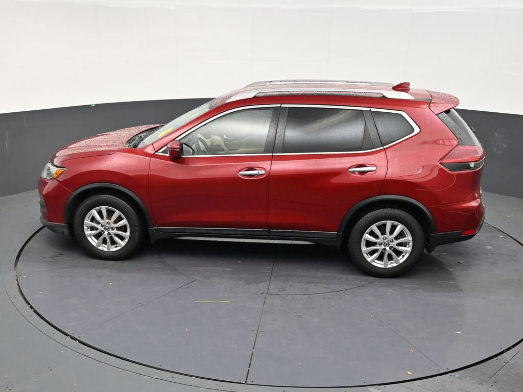 Used 2020 Nissan Rogue SV FWD image 13