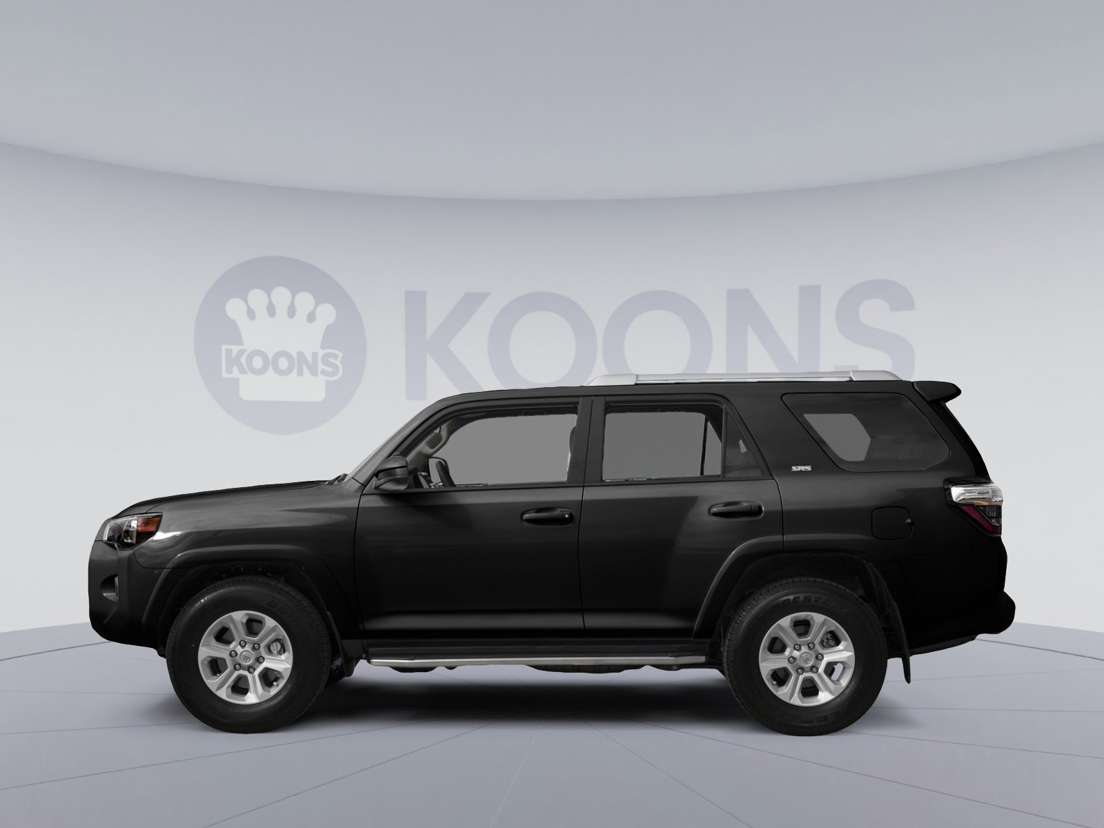 Used 2017 Toyota 4Runner SR5 AWD/4WD image 4