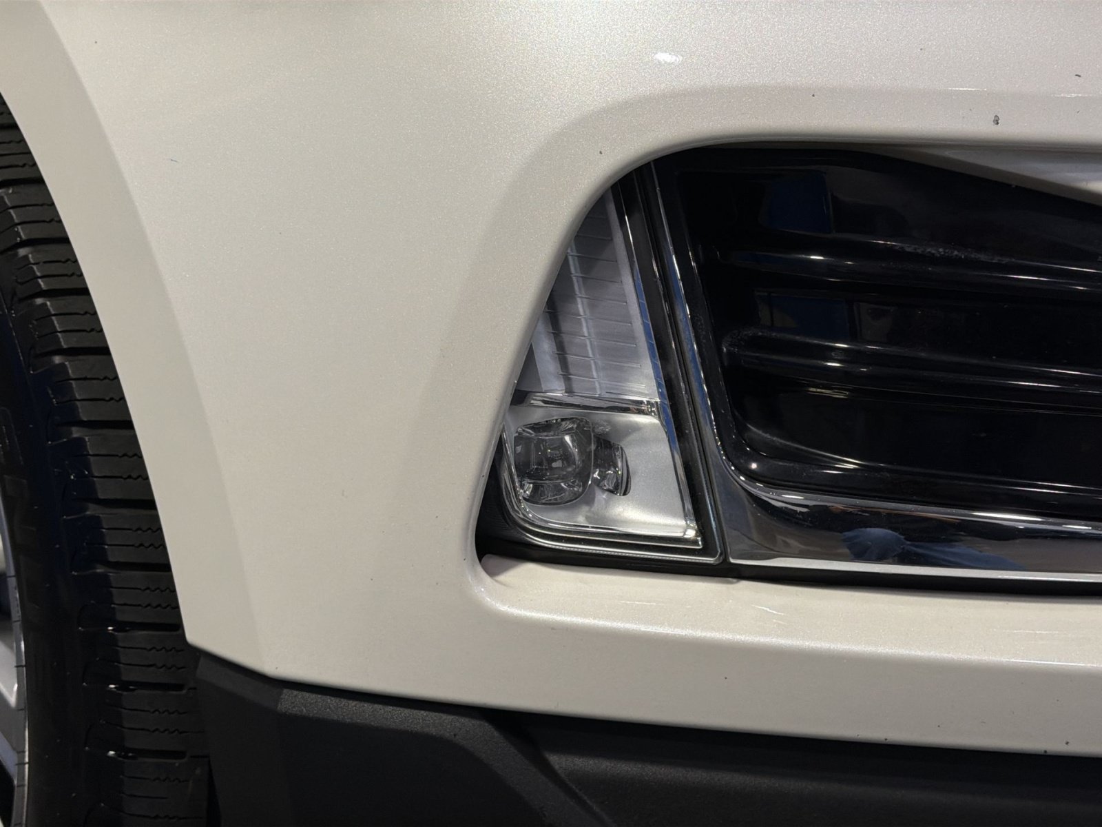 Used 2019 Ford Edge Titanium w/ Class II Trailer Tow Package AWD/4WD image 14
