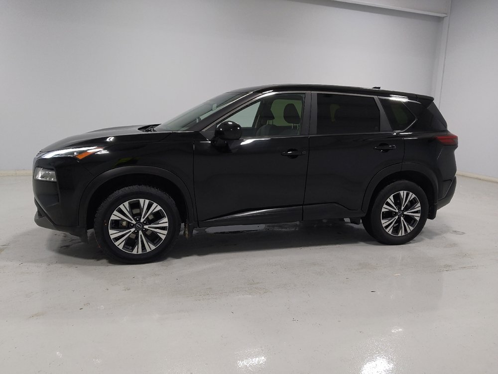 Used 2023 Nissan Rogue SV image 2