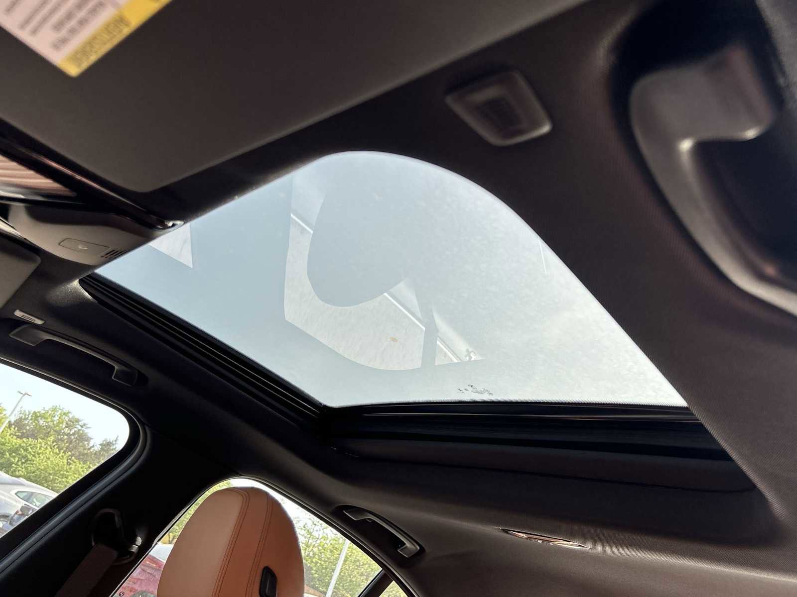 Used 2025 BMW 330i xDrive Sedan w/ Convenience Package image 20