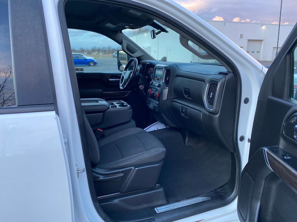 Used 2023 Chevrolet Silverado 2500 LT AWD/4WD image 12