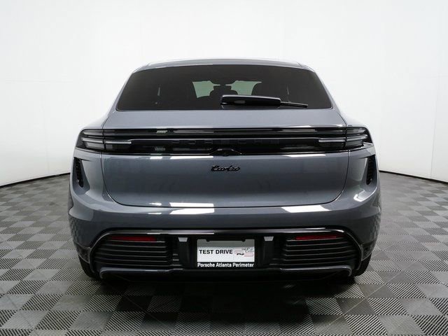 New 2026 Porsche Macan Turbo Electric image 31