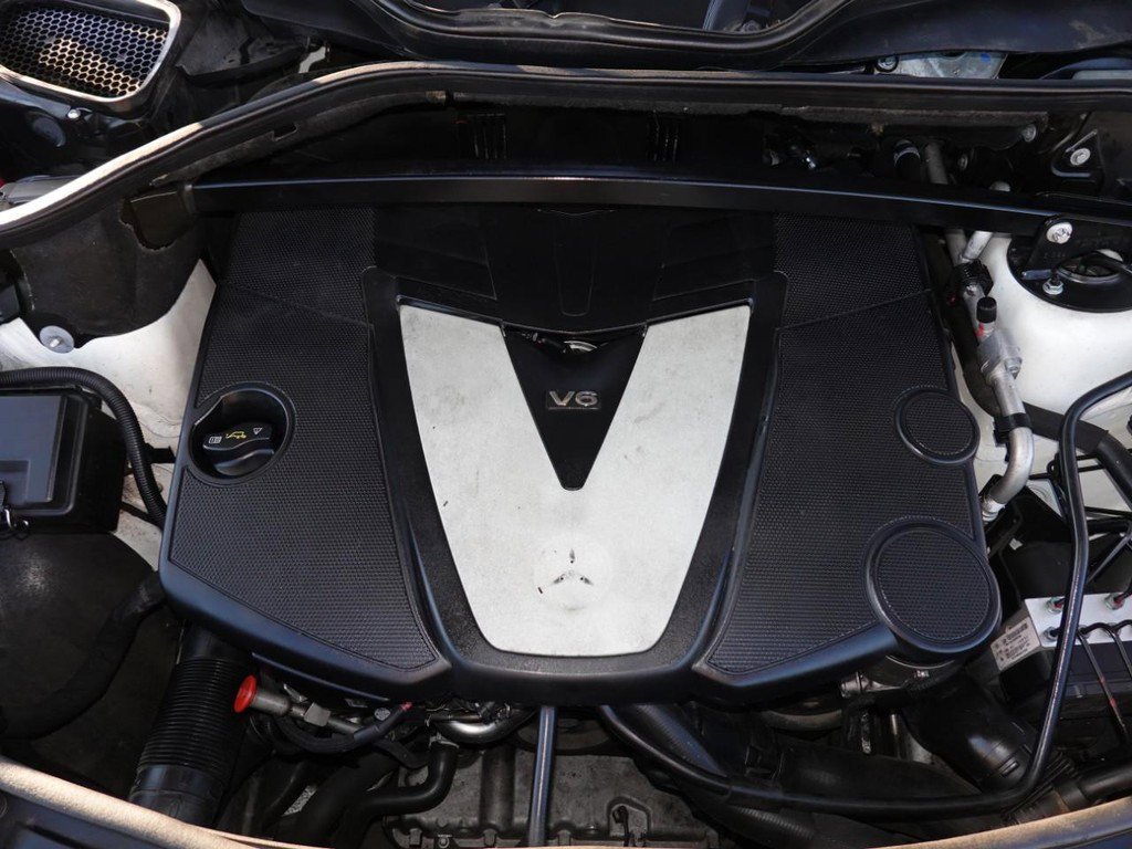 Used 2012 Mercedes-Benz GL 320 BlueTEC 4MATIC image 30