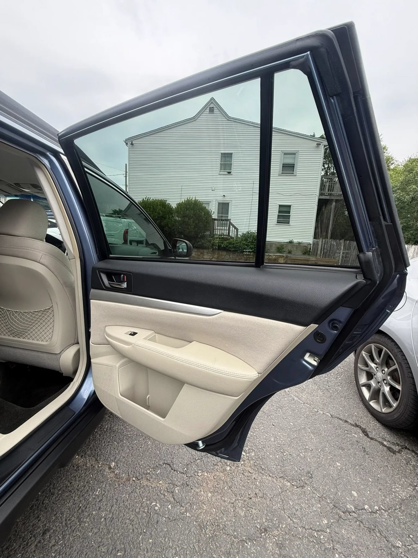 Used 2013 Subaru Outback 2.5i Premium w/ All-Weather Pkg AWD/4WD image 20