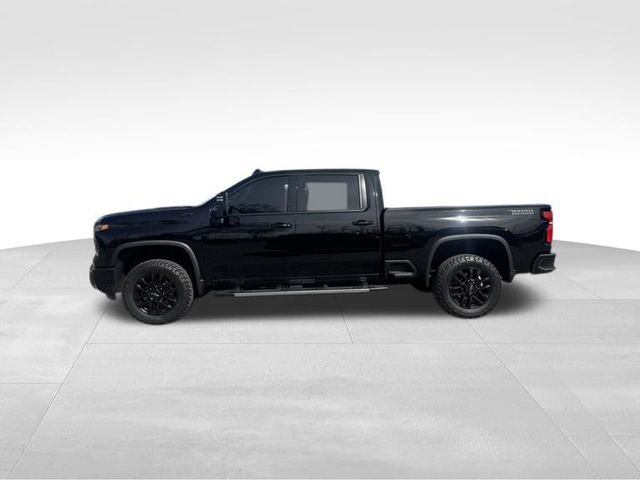 Used 2025 Chevrolet Silverado 3500 LTZ w/ Trail Boss Package image 2