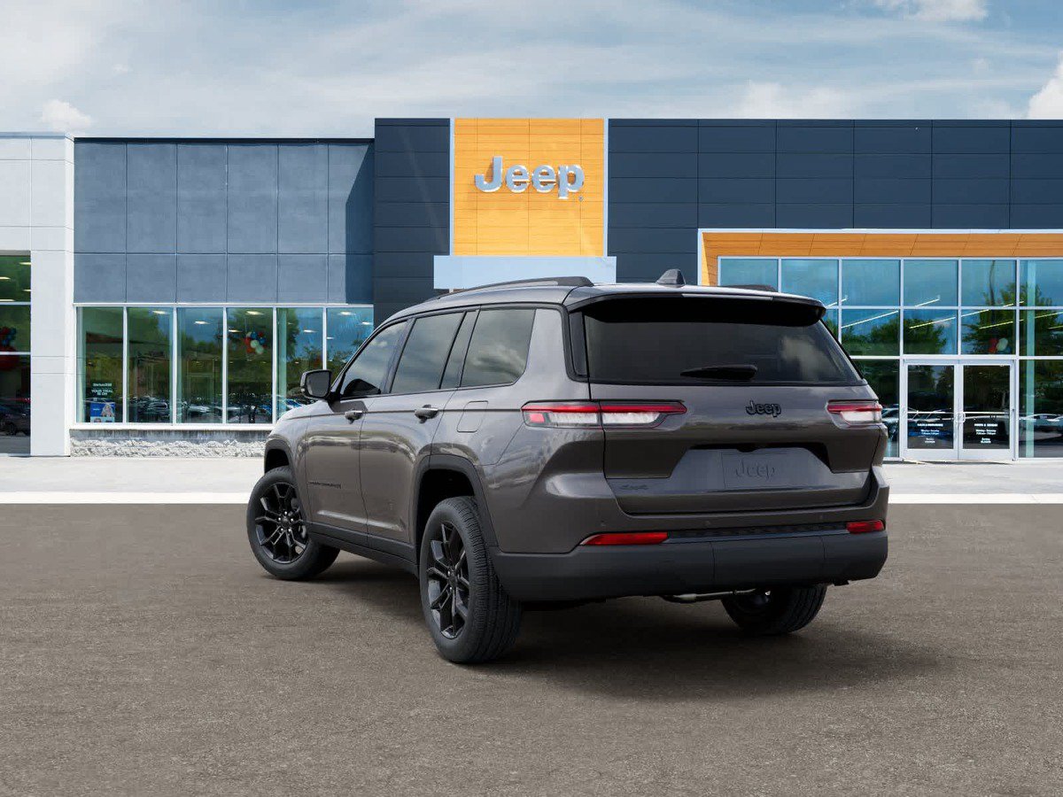 New 2025 Jeep Grand Cherokee L Limited AWD/4WD image 3