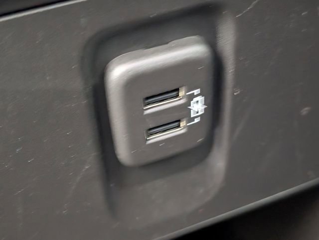 Used 2019 Chevrolet Traverse LT image 26