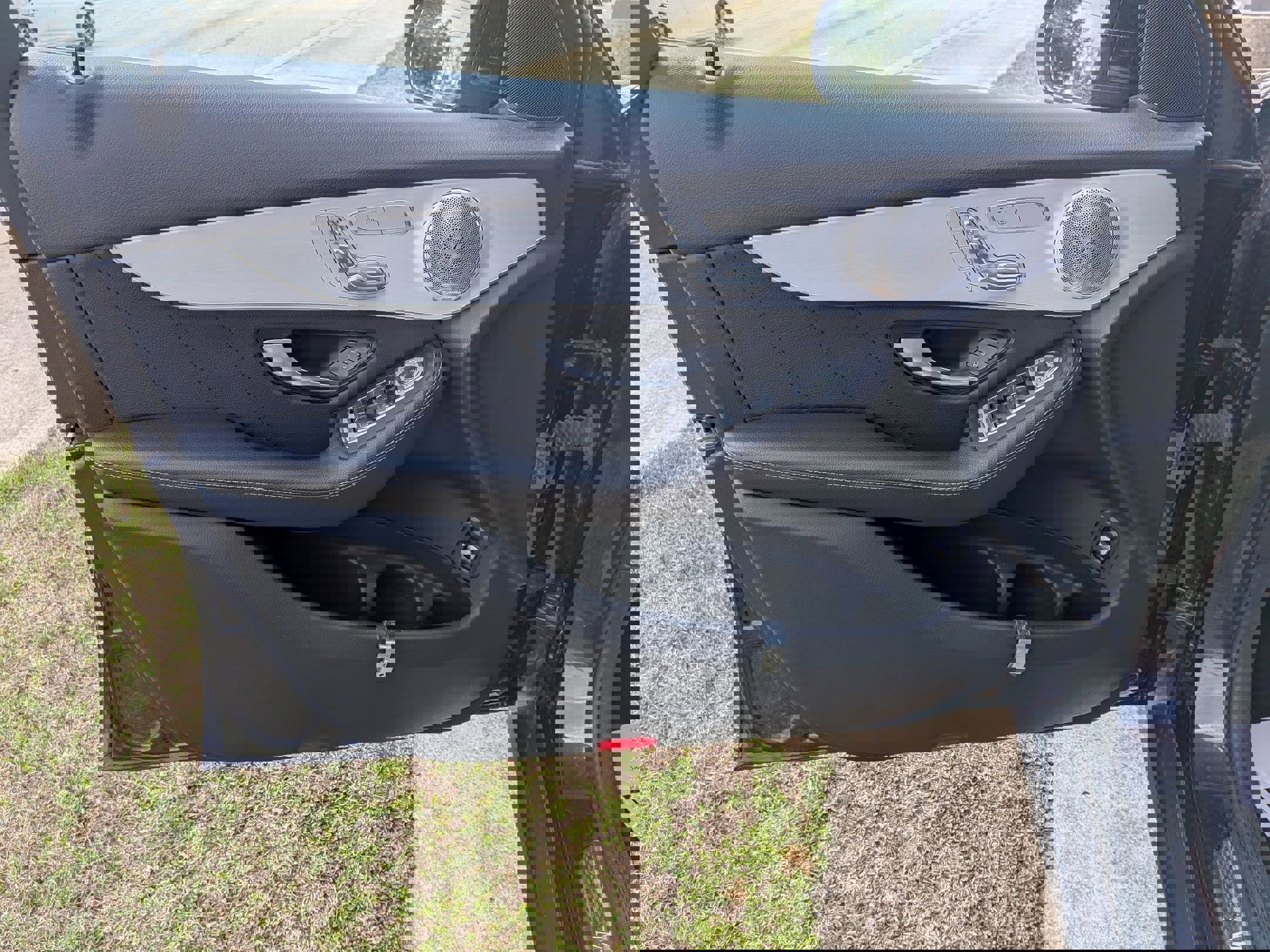 Used 2021 Mercedes-Benz GLC 300 image 11