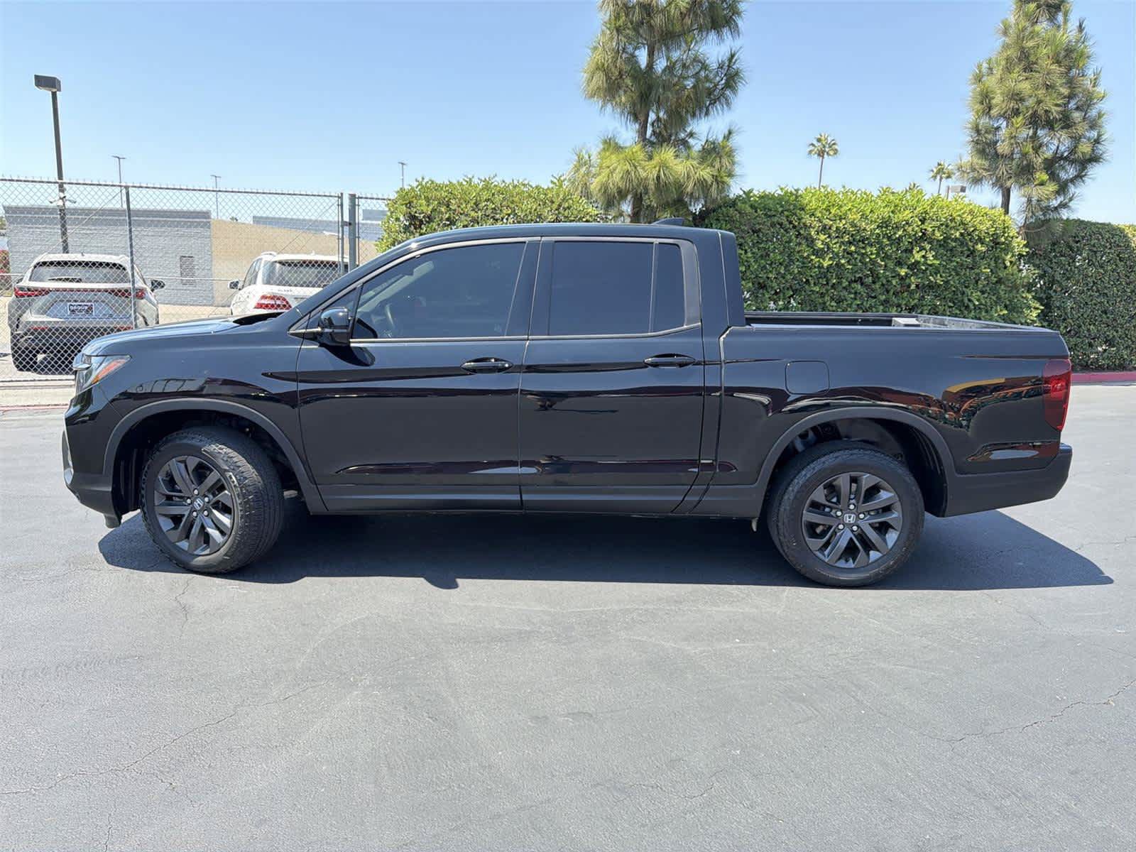 Used 2023 Honda Ridgeline Sport image 3