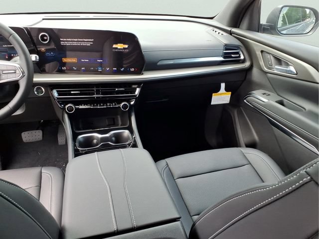 New 2026 Chevrolet Traverse LT w/ Midnight/Sport Edition AWD/4WD image 14