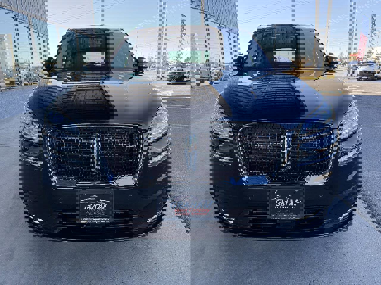 Used 2022 Lincoln Corsair Reserve w/ Equipment Group 201A image 2