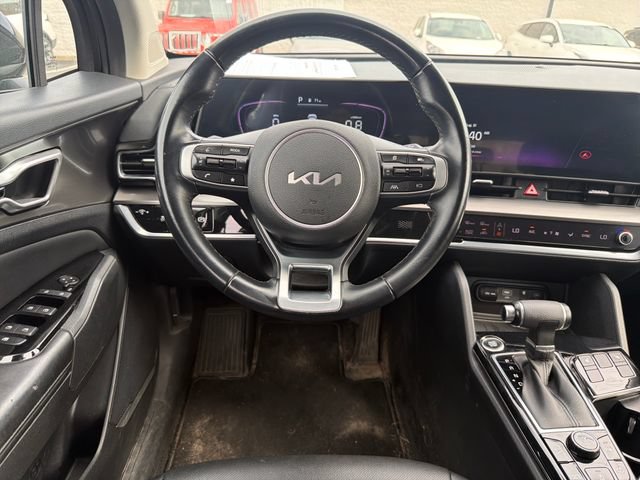 Used 2024 Kia Sportage EX AWD/4WD image 14