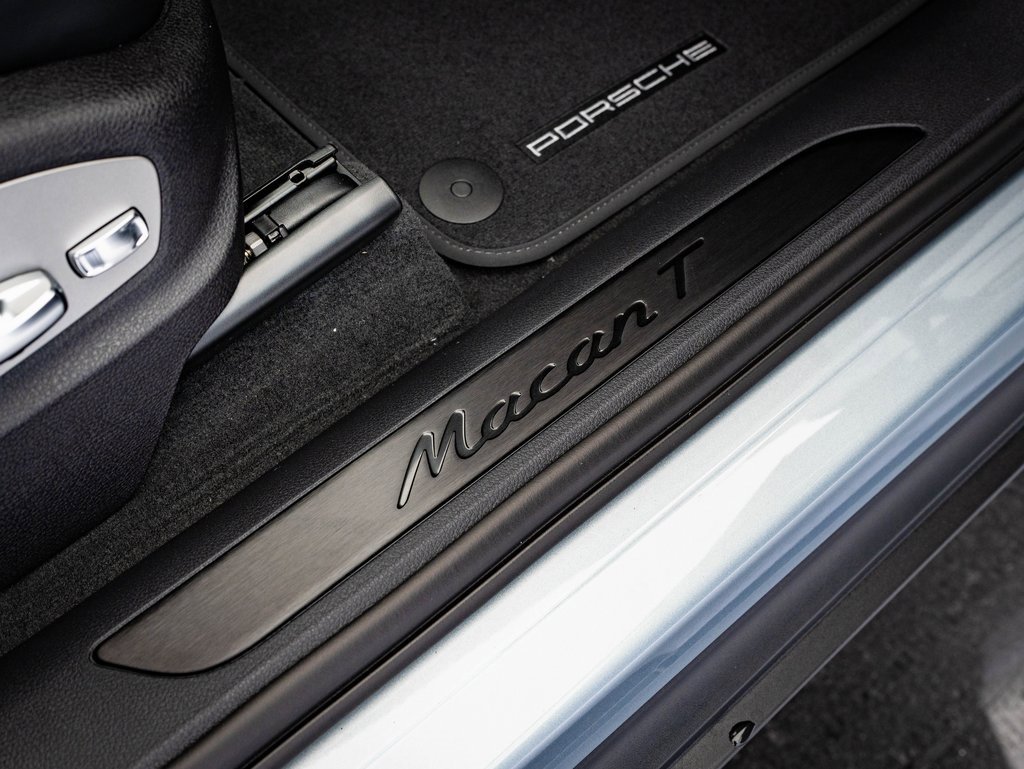 New 2026 Porsche Macan Turbo image 50