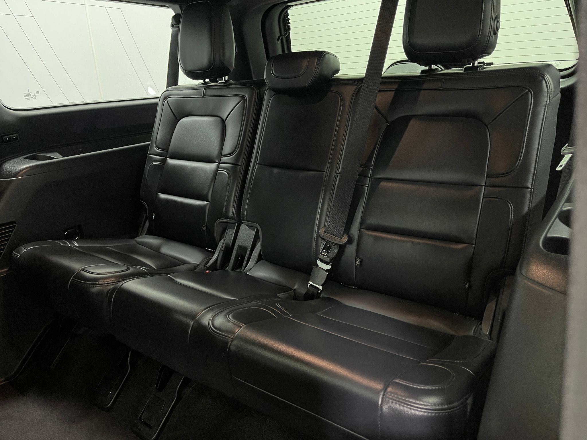 Used 2023 Lincoln Navigator L Reserve AWD/4WD image 29