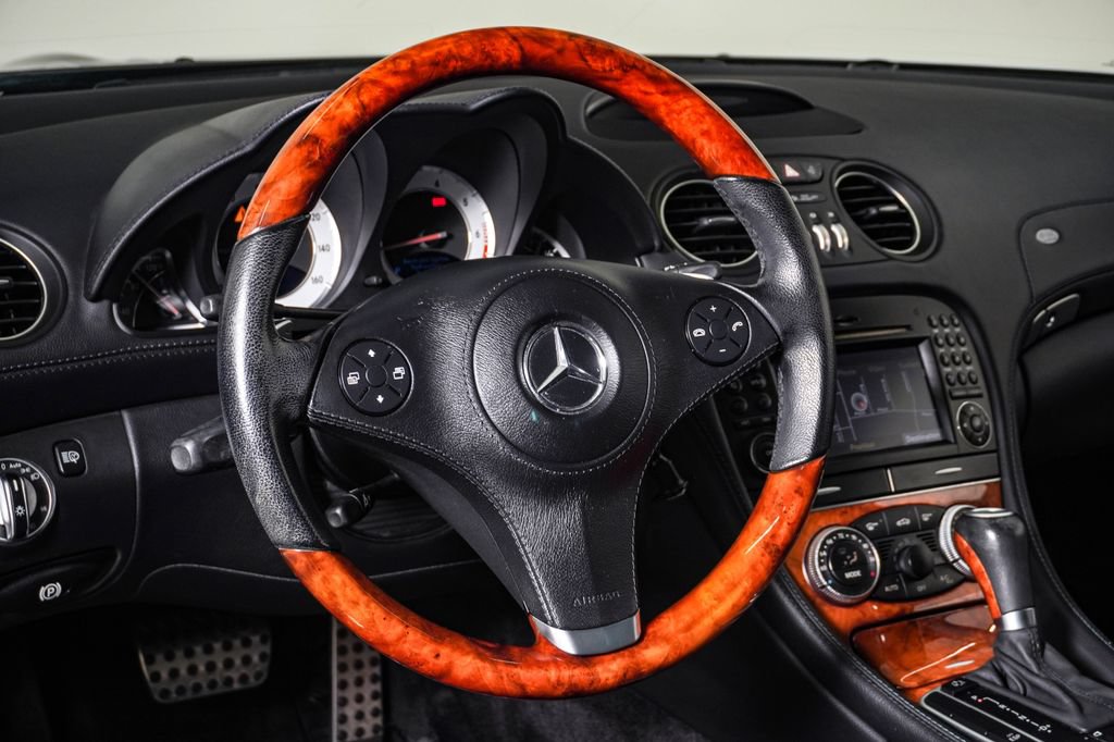 Used 2009 Mercedes-Benz SL 550 image 21