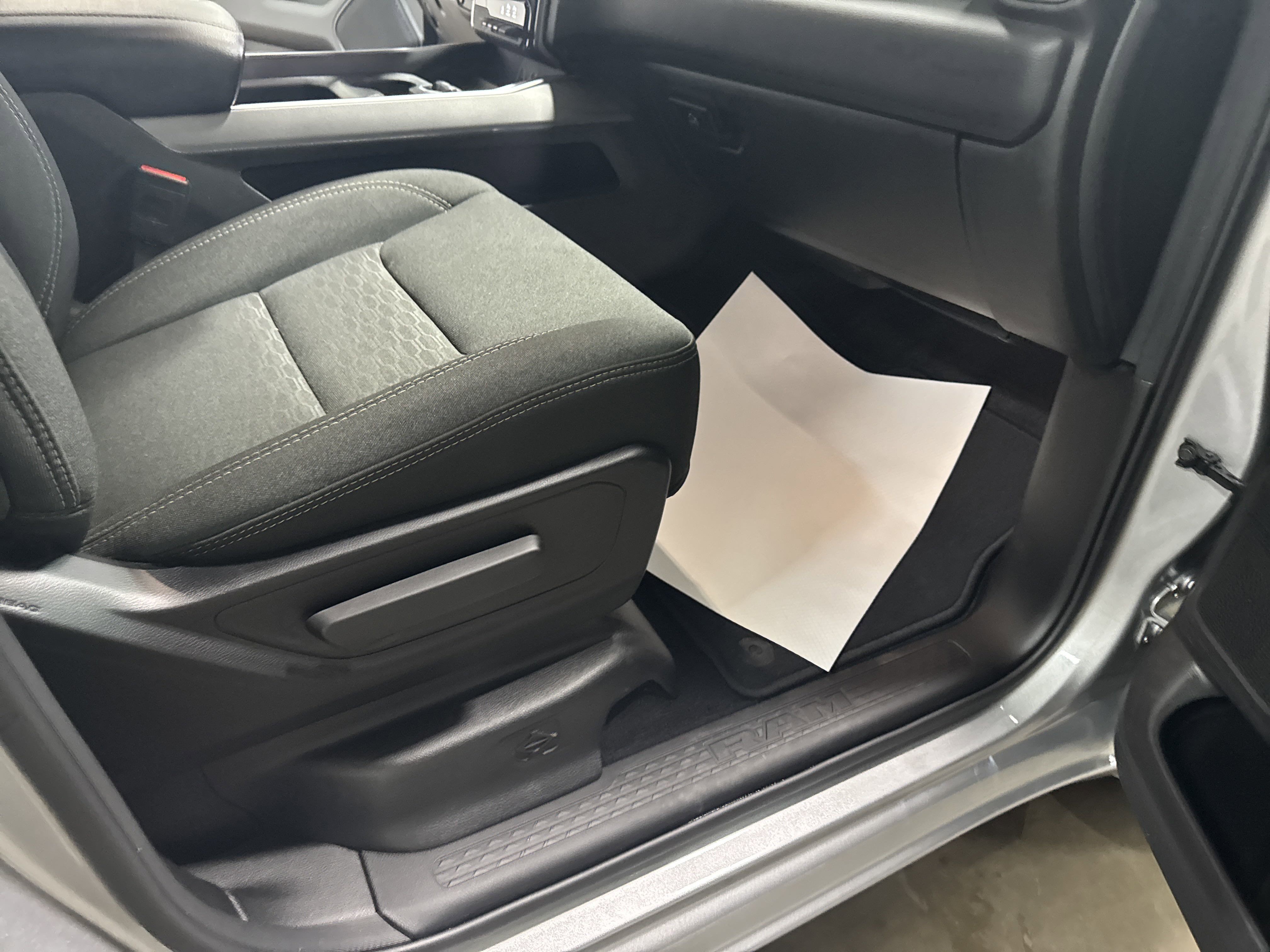 Used 2025 RAM 1500 Big Horn image 35