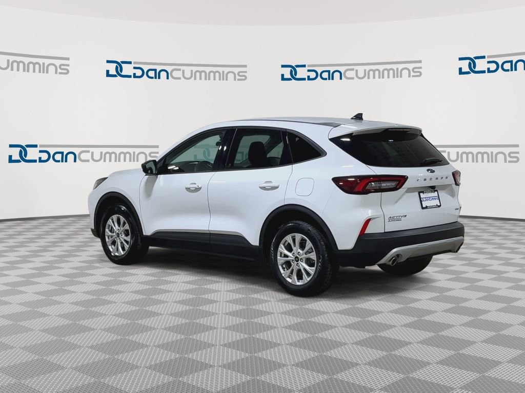 Used 2025 Ford Escape Active AWD/4WD image 6